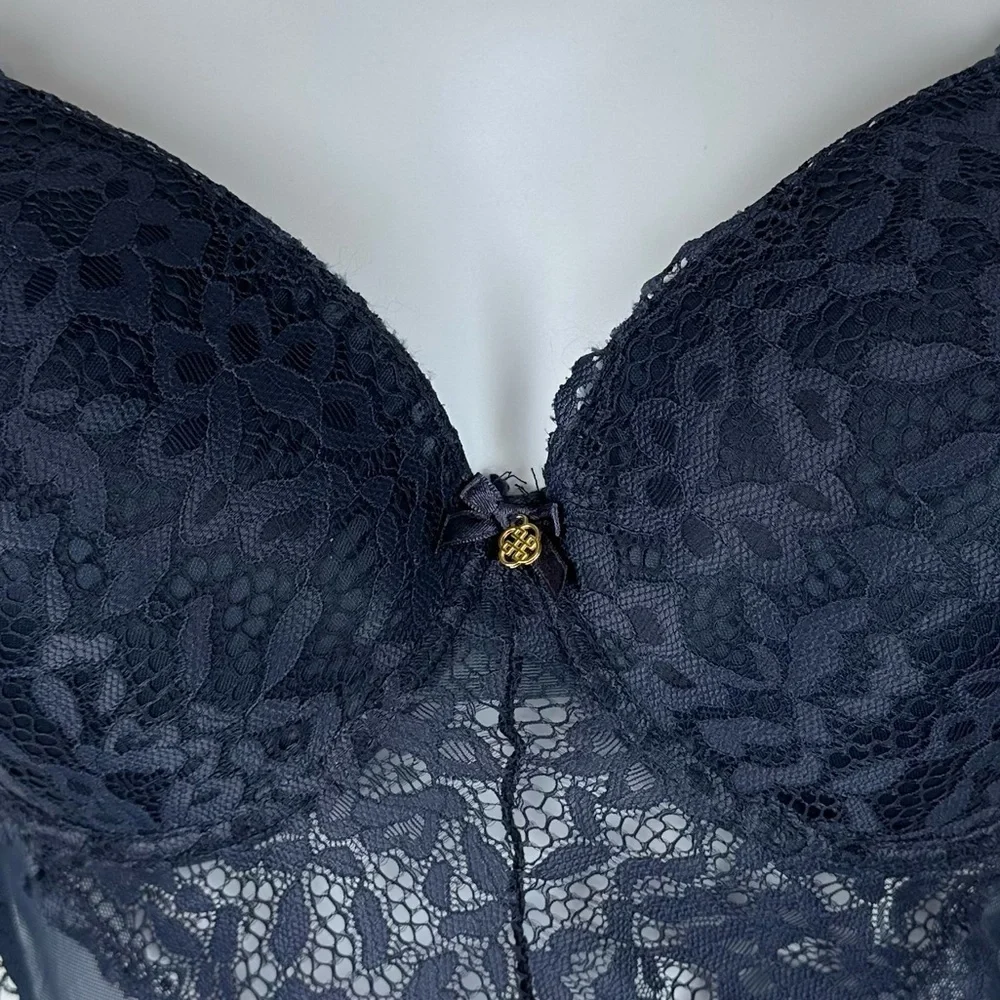 Daisy Fuentes flirty mesh